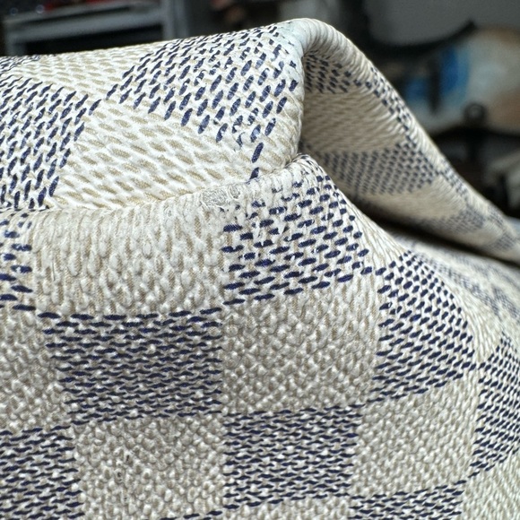 AUTHENTIC Louis Vuitton Damier Azure Artsy GM - Picture 12 of 16